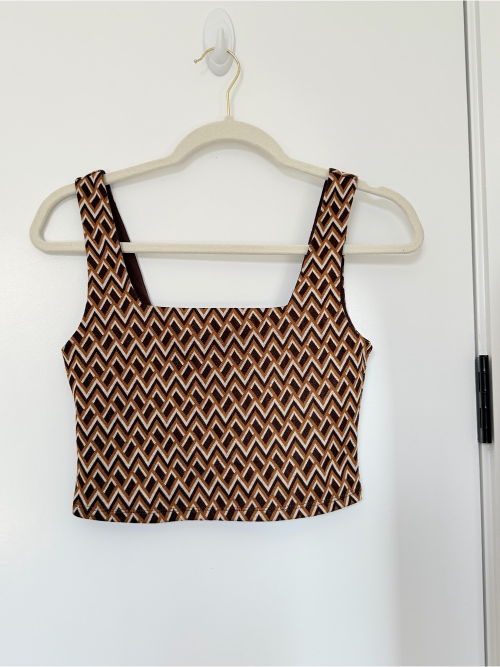 Altar’d State Geometric Knit Cropped Tank Top in Brown & Cream